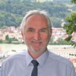 Beiratsvorsitzender der Vereinigung Deutscher Wissenschaftler VDW Professor Ulrich Bartosch wird Präsident der Universität Passau
