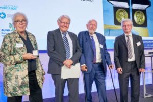 Christine v Weizsäcker, Götz Neuneck, EUvW, Graßl Verleihung Max Born Medaille 2024